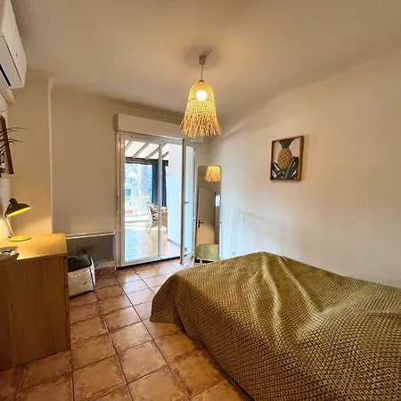L'escale - Maison Pour 6 Personnes Avec Climatisation Et Wifi - Port * 耶尔