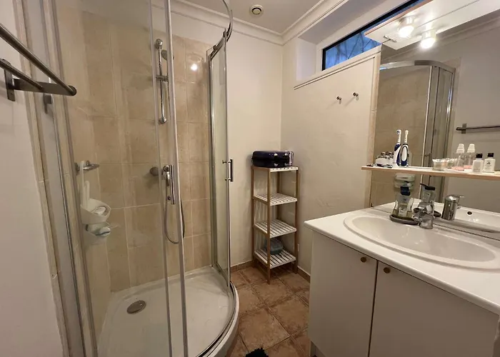 Villa L'escale - Maison Pour 6 Personnes Avec Climatisation Et Wifi - Port *